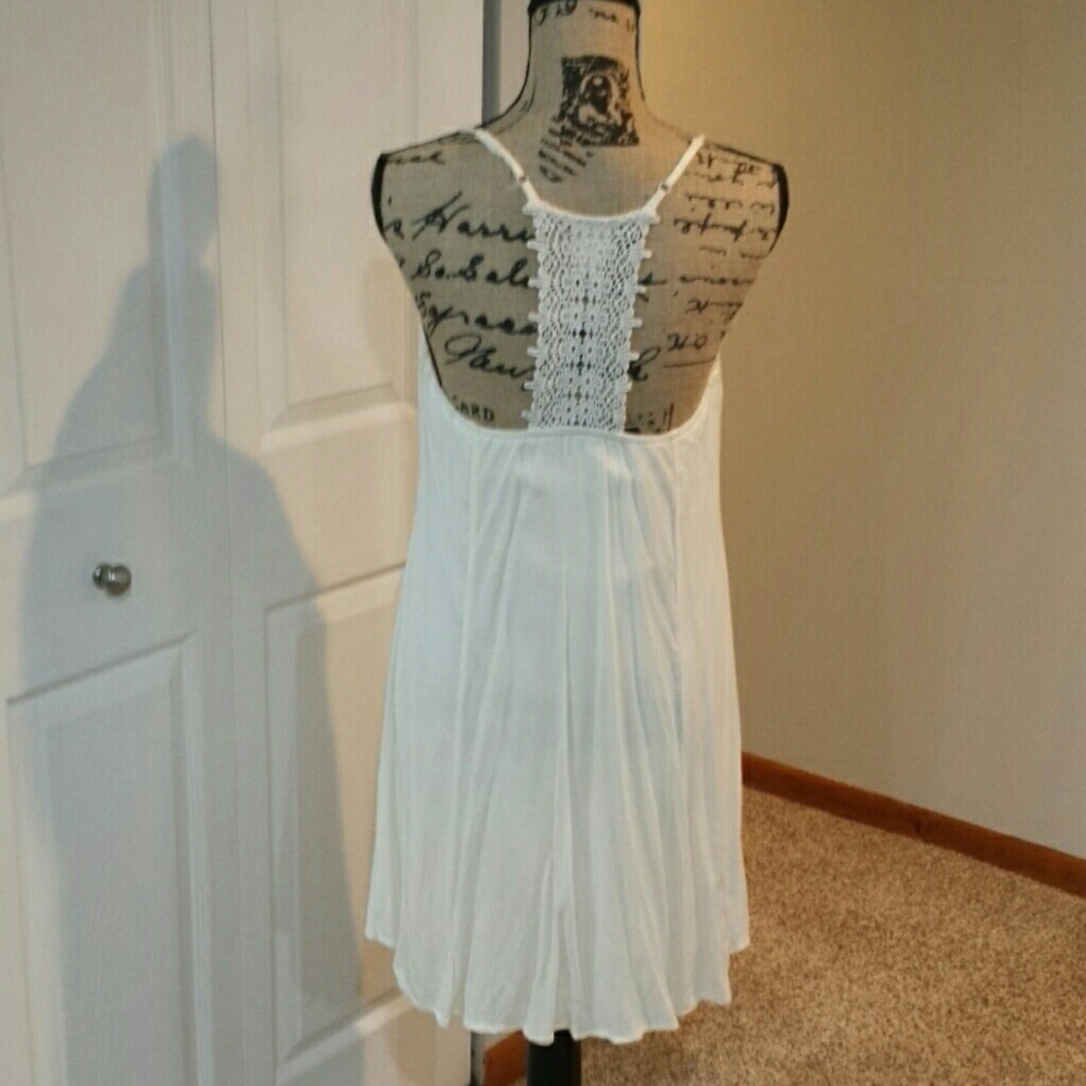 Dress - Picture 2 of 3